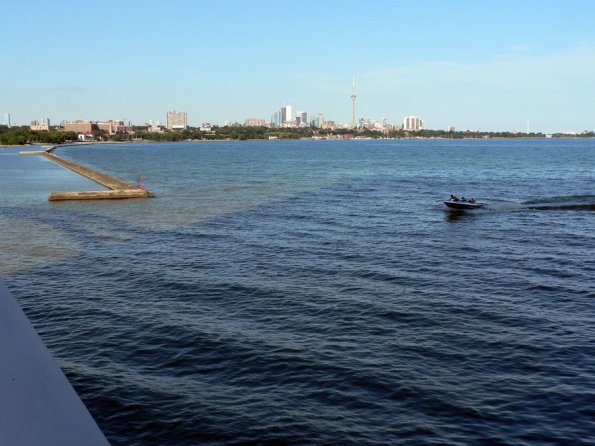 di_20120728_170924_sunnysidebreakwater_frompalacepierparkbridge