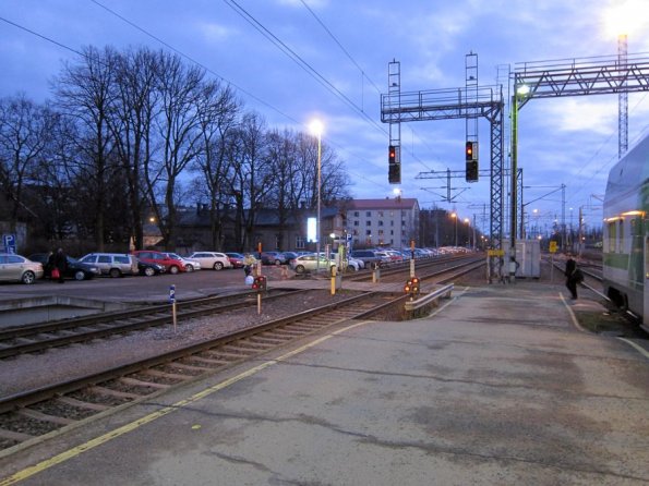 di_20121127_091020_turku_train_crossing