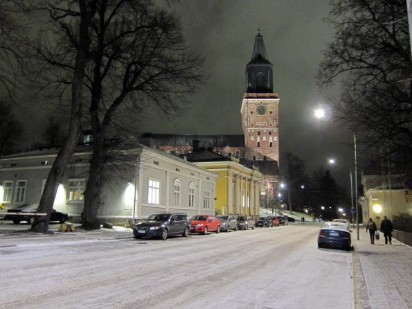 di_20121129_102312_turku_piispankatu_turkucathedral