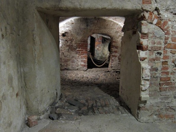di_20121129_105818_aboavetus_arch