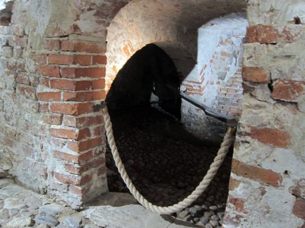di_20121129_105837_aboavetus_alcove