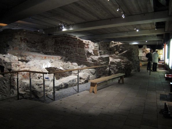di_20121129_110150_aboavetus_conventquarter_ruins
