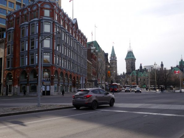 di_20130404_160954_ottawa_elginstreet_queenstreet