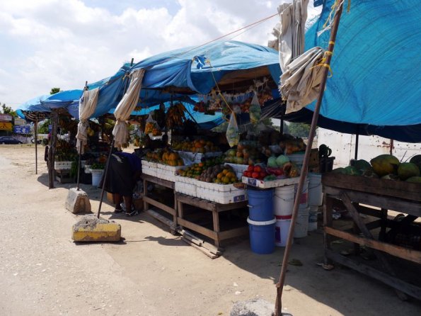 di_20130413_132734__barbicanjm_fruit_stall