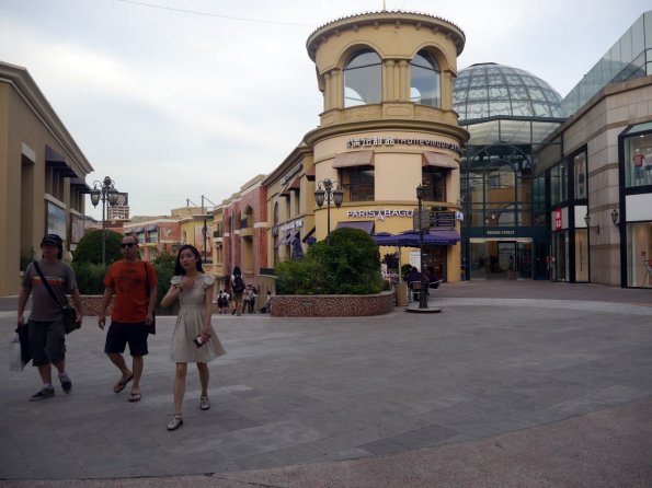 di_20130703_053340_solanalifestyleshoppingpark_upper_plaza