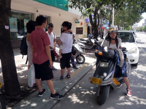 di_20130710_232154_kaiping_musharoad_cousins_scooter