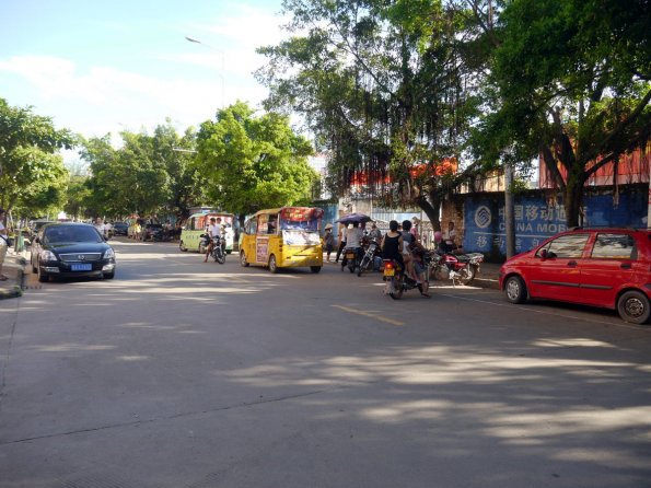 di_20130712_191416_dongxing_bus_terminal_street