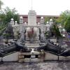 di_20130721_234038_hochiminhcity_cholon_binhthaymarket_fountain_dragons