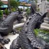 di_20130721_234056_hochiminhcity_cholon_binhthaymarket_fountain_dragons_water