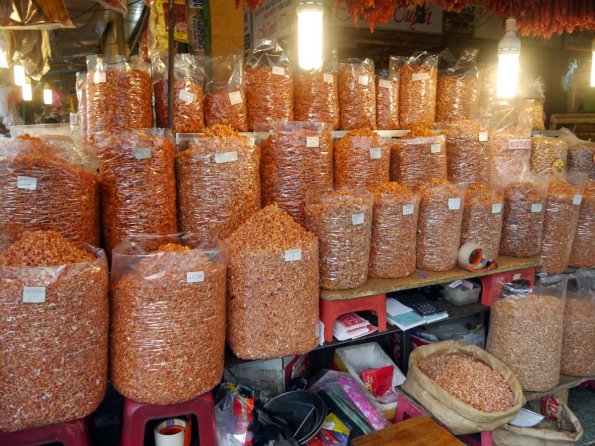 di_20130721_235446_hochiminhcity_cholon_binhthaymarket_brine_shrimp