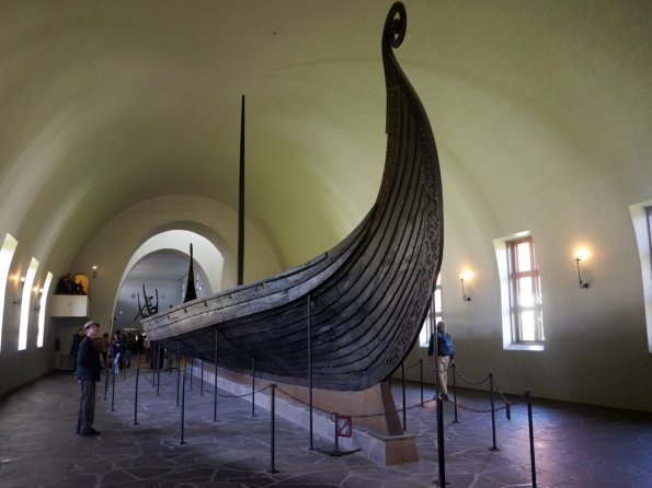 di_20131012_061048_oslo_vikingshipmuseum_oseberg_ship