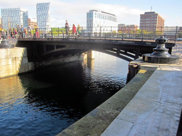 di_20131015_055558_albert_saltdock_bridge