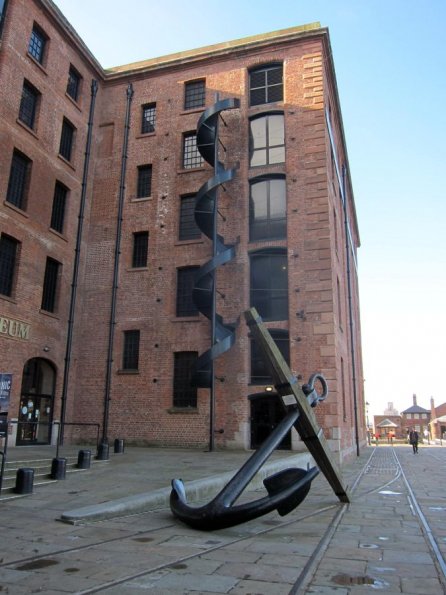 di_20131015_055928_merseysidemaritimemuseum_hmsconwayanchor_spiralfireescapechute