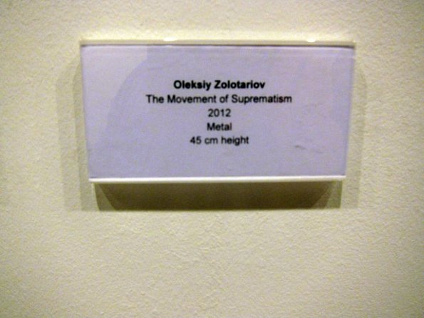 di_20131019_093710_saatchigallery_olekslyzolotariov_2012_themovementofsuprematism_sign