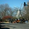di_20131130_123828_pella_townsquare_informationmill_horse_carriage