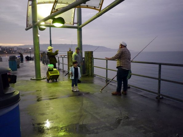 di_20140126_093942_redondobeachpier_sw_pier_fishermen_girl