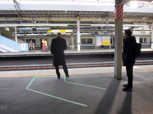 di_20140218_182150_shinagawa_jr-tokaido_platform