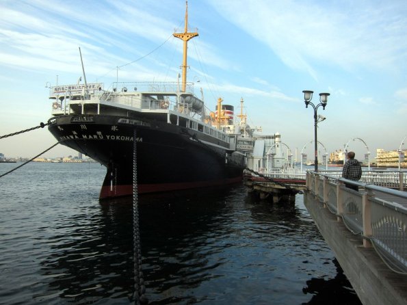 di_20140219_023806_yokohama_hikawamaru_docked