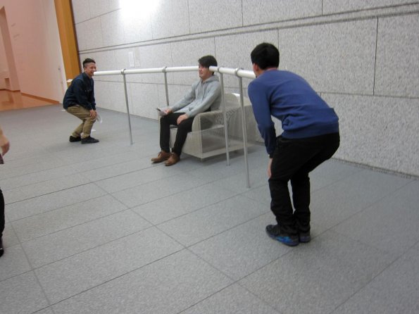 di_20140220_202340_museumofcontemporaryarttokyo_yukiofujimoto_1990_earswithchair