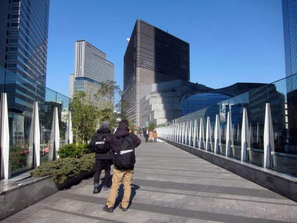 di_20140220_235118_shiodome_skywalk