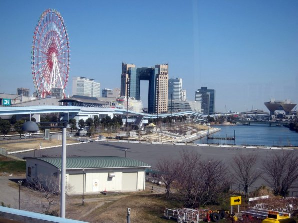 di_20140221_214052_yurikamome_monorail_view_ferriswheel