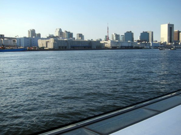 di_20140222_020628_suijo_waterbus_view_west_shibaura_tokyotower