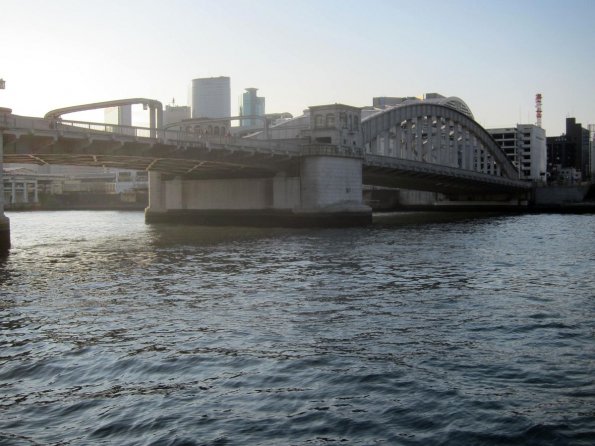 di_20140222_021714_suijo_waterbus_kachidokibridge_east_harumidoriave