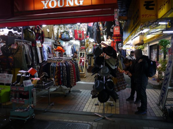 di_20140222_045722_ameyoko_western_young