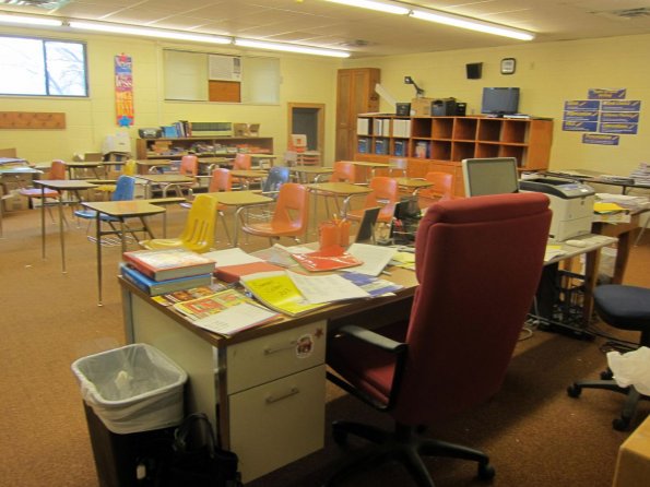 20140521_155638_redcloudindianschool_middle_school_classroom