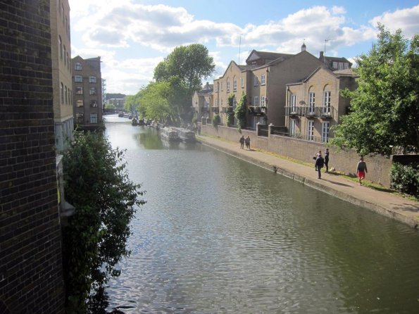 20140525_113145_london_caledoniaroad_thornhillbridge_regentscanal_westward