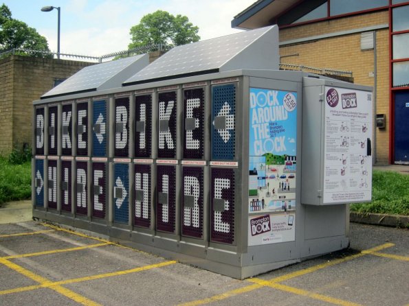 20140529_072233_oxford_trainstation_bromptondock