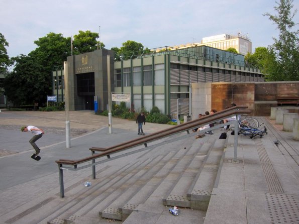 20140601_141437_coventry_university_steps_skaterboarders