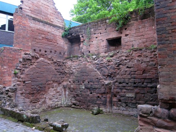 20140601_142100_coventry_muchparkroad_medievalruin_internal