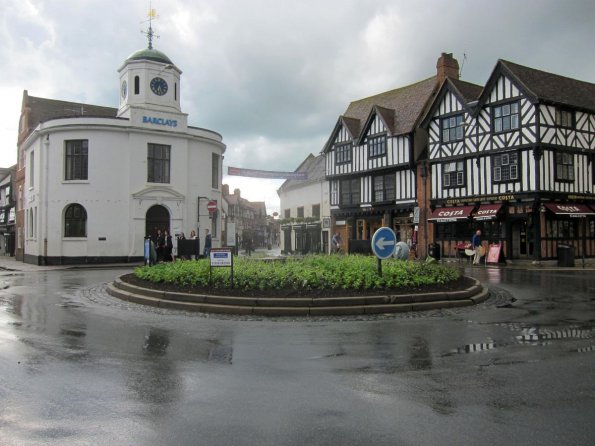 20140602_122810_stratforduponavon_bridgestreet_highstreet_roundabout