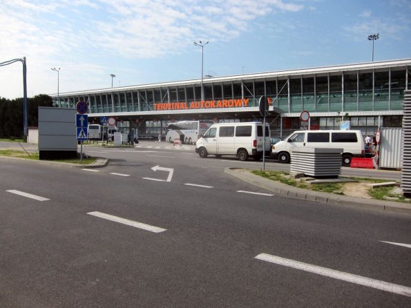 di_20140716_025724_warsawchopinairport_bus_station