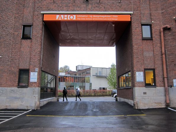 di_20141017_013258_aho_osloschoolofarchitectureanddesign_gate