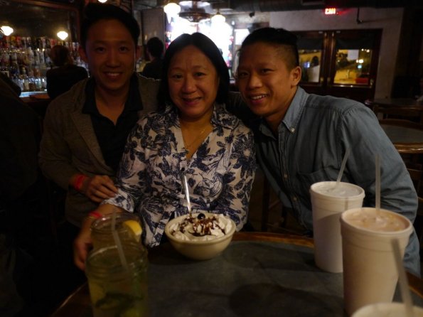 di_20141203_230443_stubbsbarbq_dessert