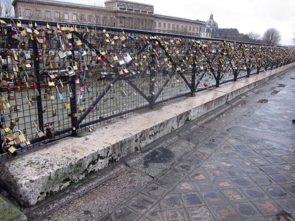 di_20141227-045913-pontneuf-lovelocks