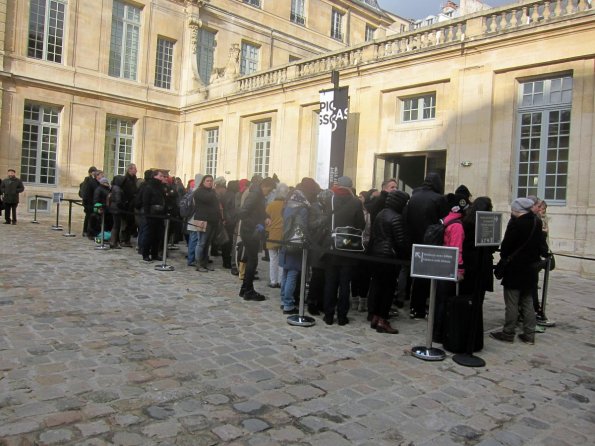 di_20141227-075416-museepicasso-queue