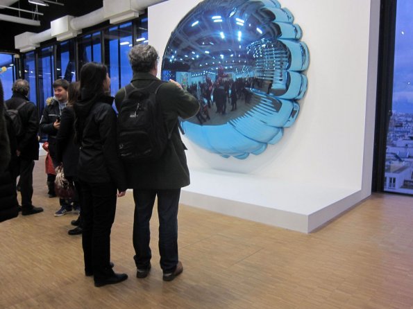 di_20141227-085336-museenationaldartmoderne-jeffkoons-1995-moonlightblue-by-po