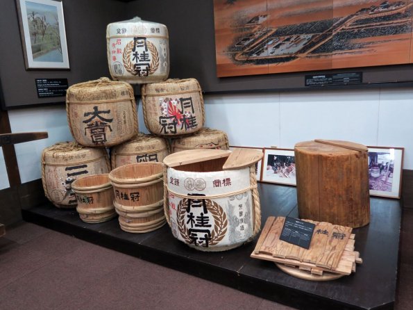 di_20150301_002035_fushimi_gekkeikanokurasakemuseum_sake_barrels
