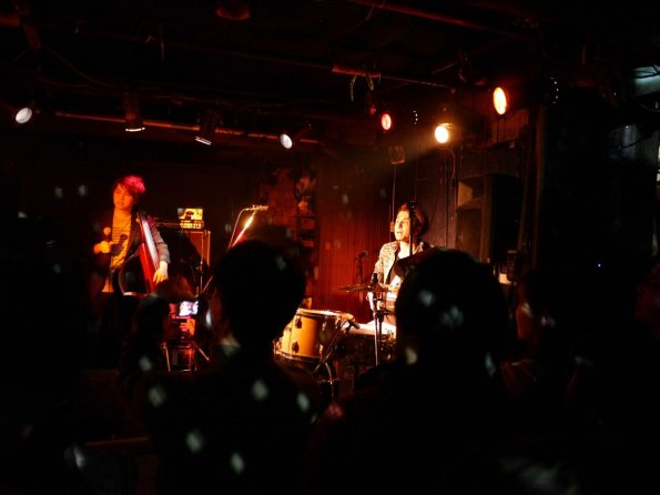 di_20150301_060241_kyoto_metro_foxcaptureplan_hidehirokawai_bass_tsukasainoue_drums