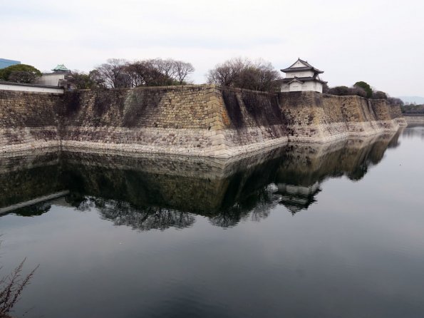 di_20150303_004443_osakacastle_hokoku-jinjashrine_southoutermoat