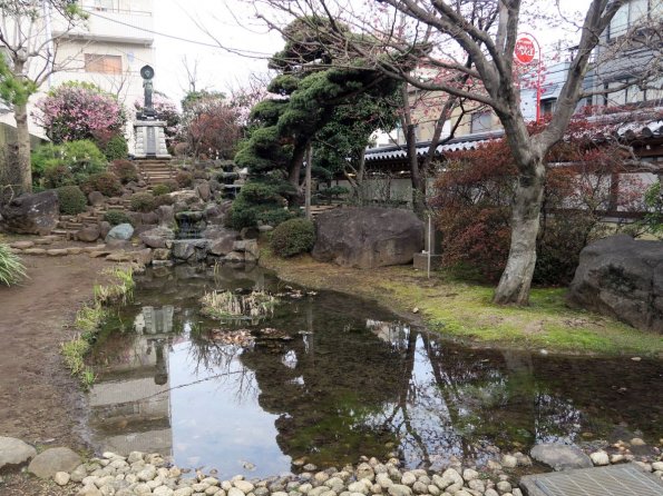 di_20150305_184631_kikuicho_kansuji_temple_pond