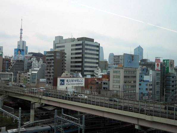 di_20150307_020147_tokyomonorail_hamatsucho_tokyotower