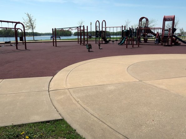 di_20150429_121731_muscatine_riversidepark_playground