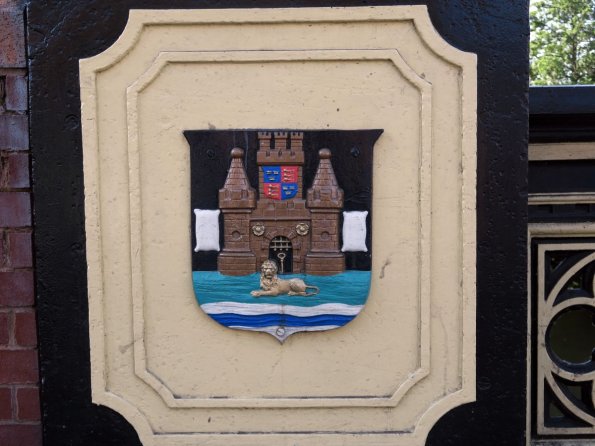 di_20150706_113119_guildford_townbridge_crest