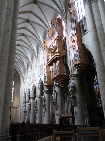 di_20150923_044752_brussels_cathedraledesstemicheletgudule_organ