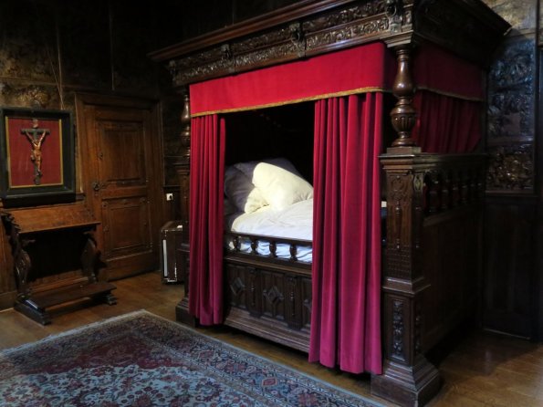 di_20150924_052717_plantinmoretusmuseum_bedroom
