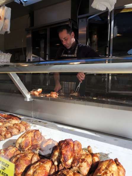 di_20150925_035543_woluwestpierre_avorban_market_rotisserie_chicken